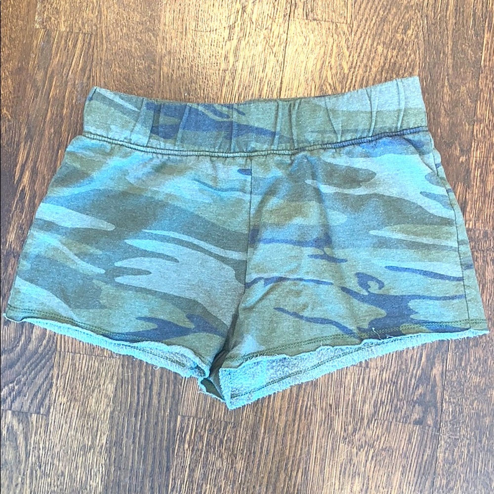 Camo cotton shorts
